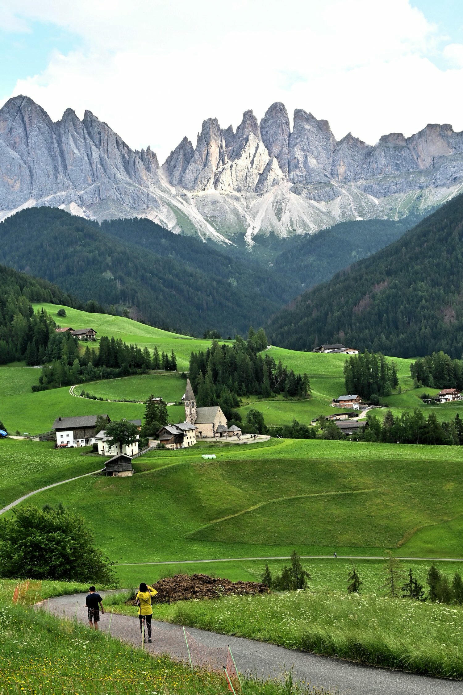 義大利。多洛米蒂Dolomites經典拍照景點!富內斯山谷Val di Funes, St. Magdalena絕美教堂拍照地點 - 第28張圖