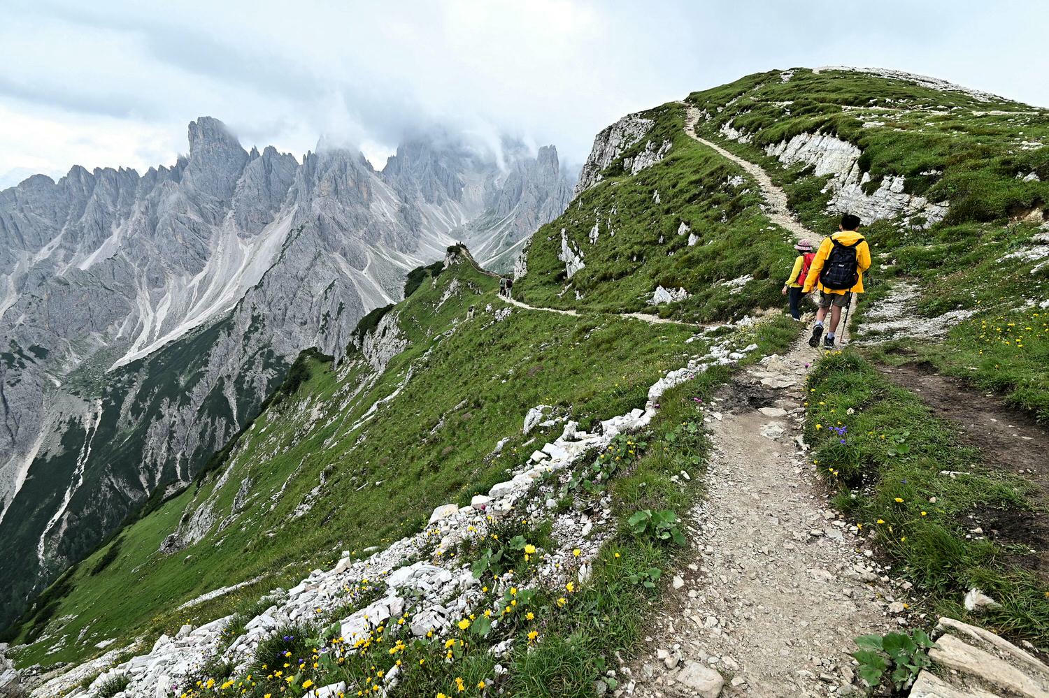 義大利。多洛米蒂Dolomites,Cadini di Misurina Viewpoint健行,真實版魔多之塔Towers of Mordor! - 第10張圖