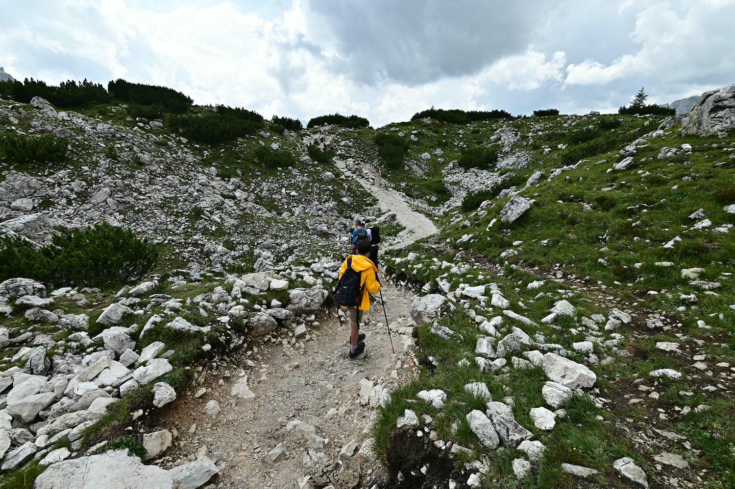 義大利。多洛米蒂Dolomites 拉瓦雷多三尖峰 Tre Cime di Lavaredo環狀健行路線,多洛米蒂必去景點! - 第14張圖