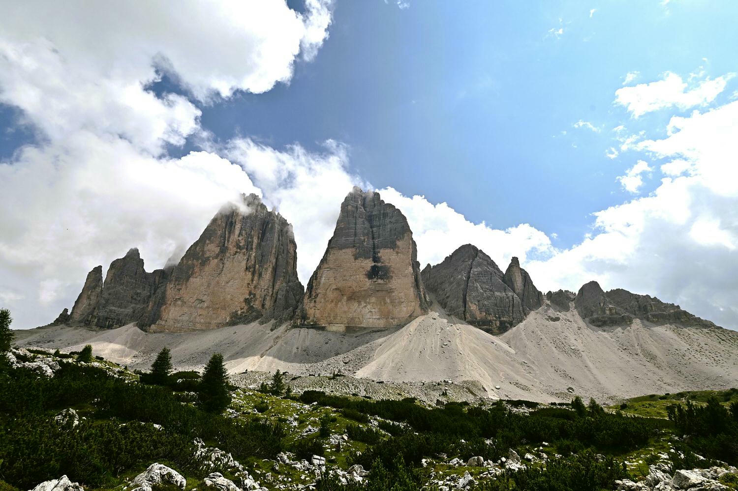 義大利。多洛米蒂Dolomites 拉瓦雷多三尖峰 Tre Cime di Lavaredo環狀健行路線,多洛米蒂必去景點! - 第3張圖