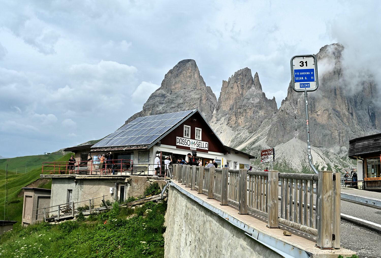 義大利。多洛米蒂全景公路之旅The Grand Dolomites Road,多洛米蒂景觀綜覽公路旅行,多洛米蒂公路自駕旅行推薦行程! - 第1張圖