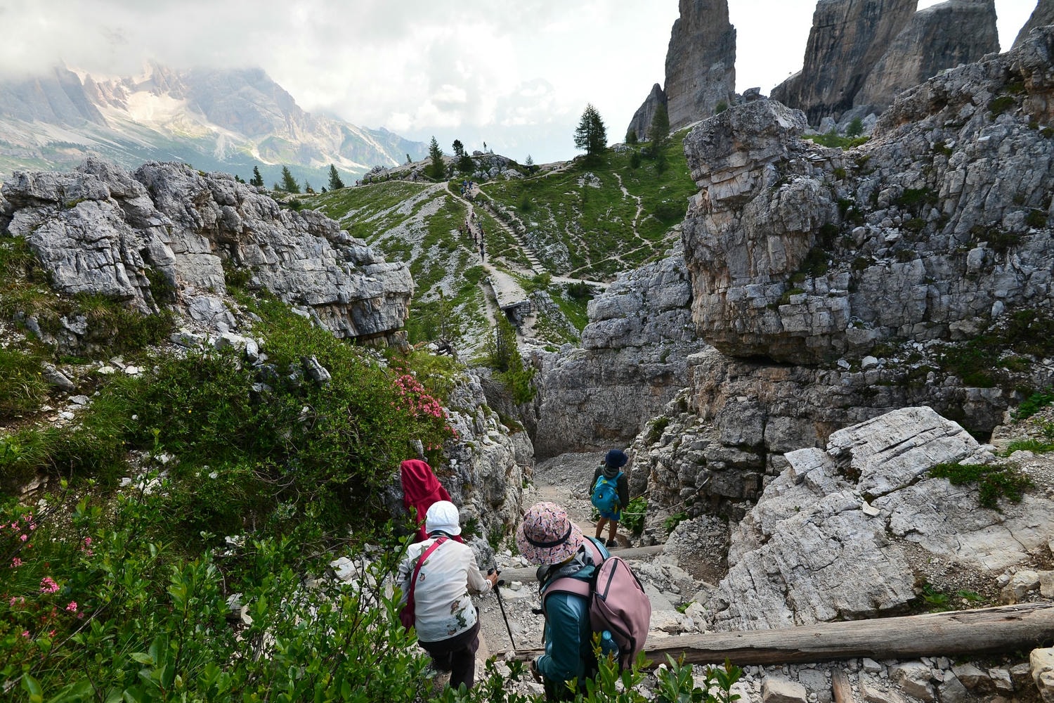 義大利。多洛米蒂Dolomites,五塔山The Cinque Torri交通資訊、健行步道推薦,Cortina d’Ampezzo地標之一! - 第20張圖