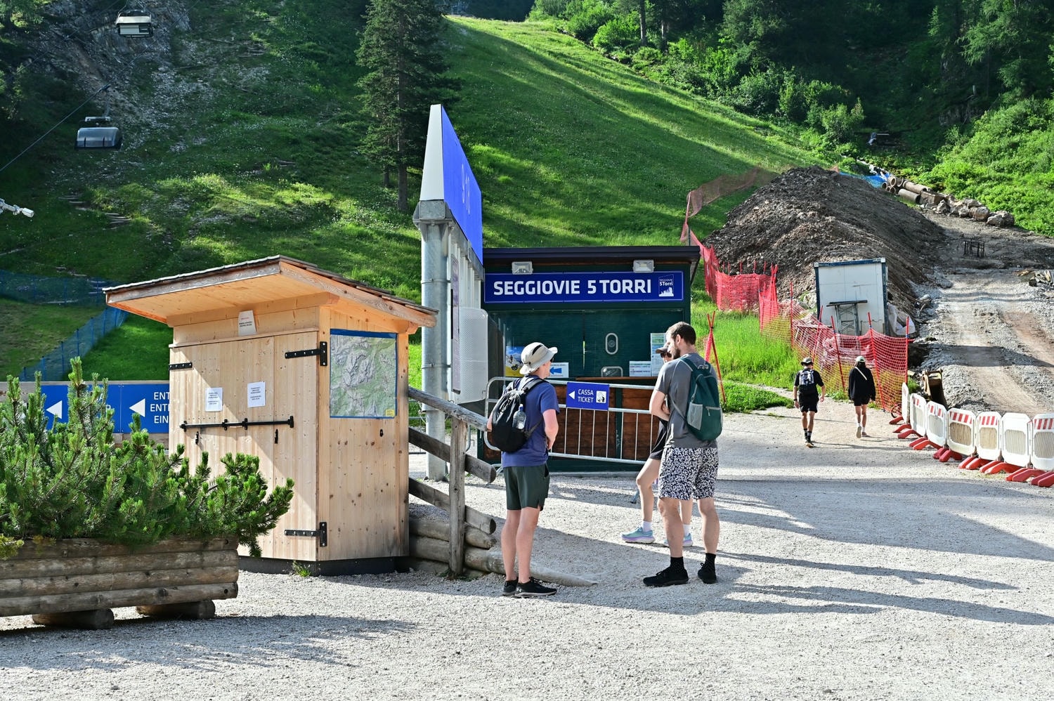 義大利。多洛米蒂Dolomites,五塔山The Cinque Torri交通資訊、健行步道推薦,Cortina d’Ampezzo地標之一! - 第5張圖