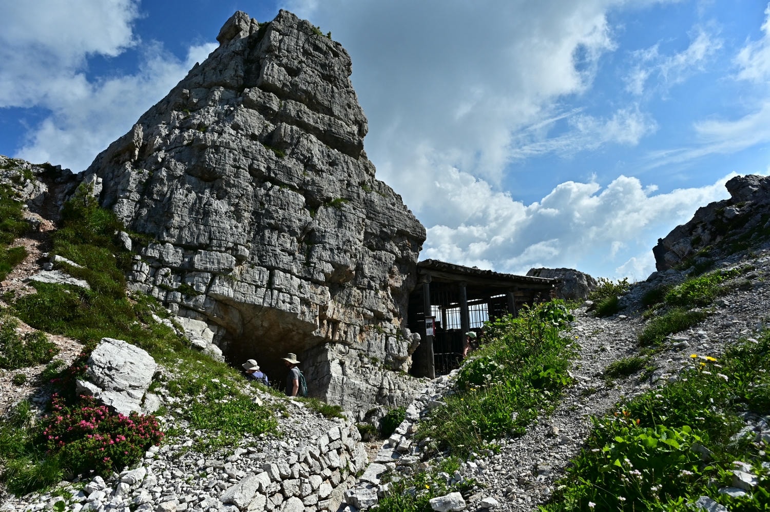 義大利。多洛米蒂Dolomites,五塔山The Cinque Torri交通資訊、健行步道推薦,Cortina d’Ampezzo地標之一! - 第15張圖