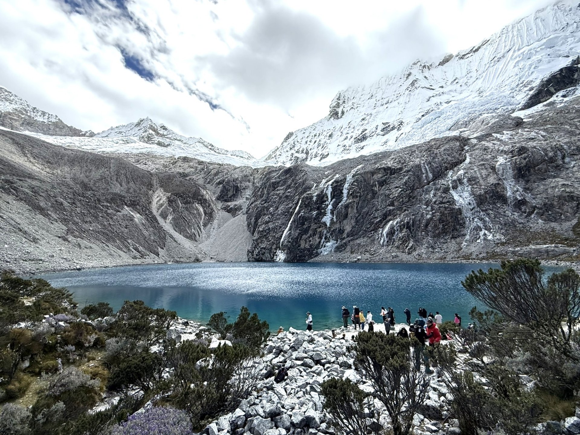祕魯瓦拉斯 Laguna 69 │69湖一日健行攻略：交通、路線與注意事項