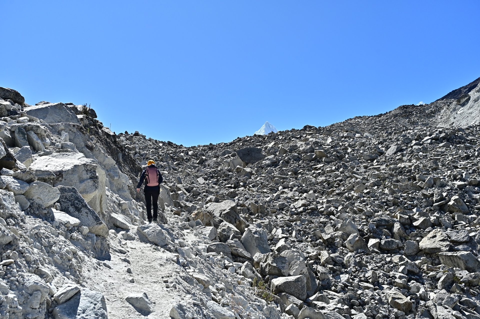 祕魯瓦拉斯必去！帕龍湖 Laguna Parón 自由行攻略：交通、步道、觀景點