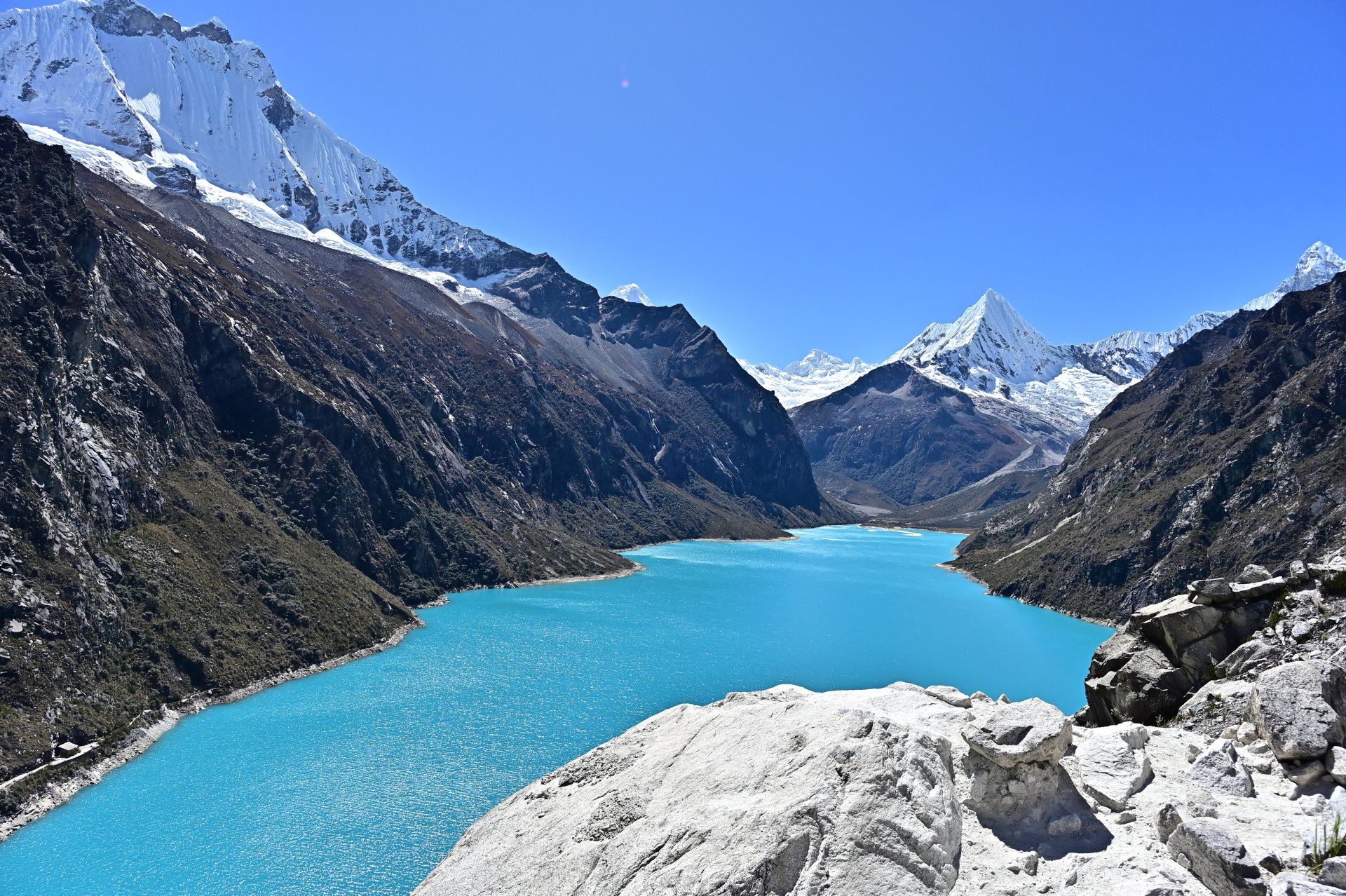 祕魯瓦拉斯必去！帕龍湖 Laguna Parón 自由行攻略：交通、步道、觀景點