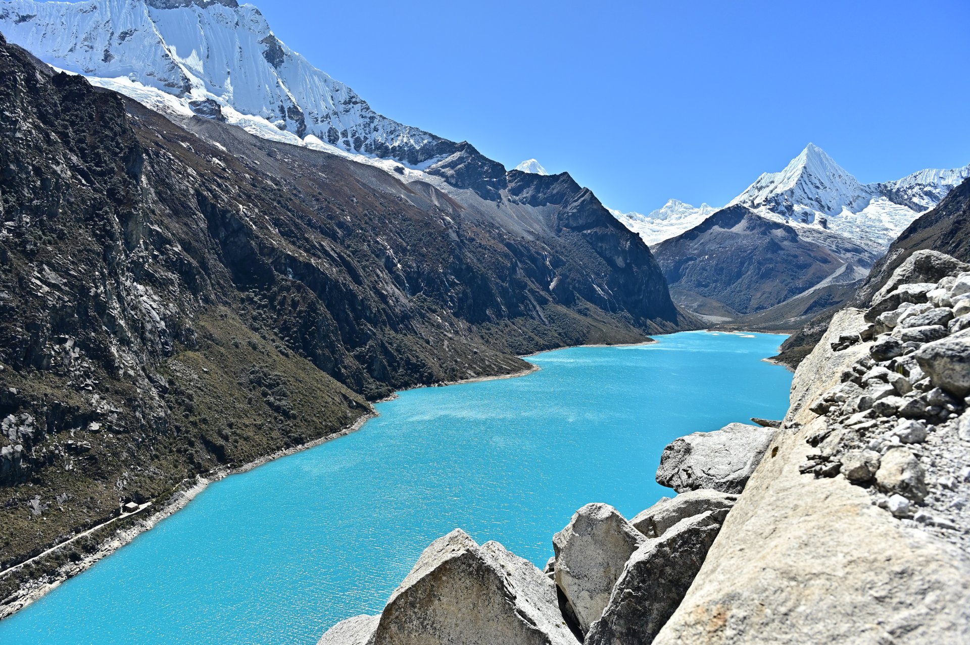 祕魯瓦拉斯必去！帕龍湖 Laguna Parón 自由行攻略：交通、步道、觀景點