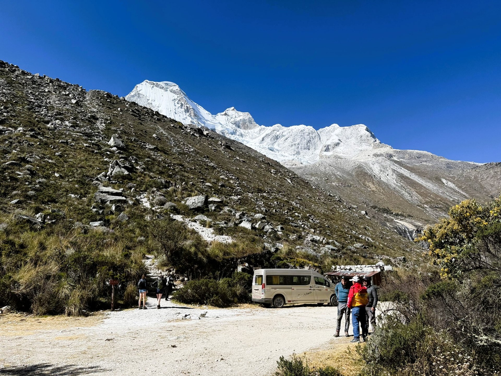 祕魯瓦拉斯必去！帕龍湖 Laguna Parón 自由行攻略：交通、步道、觀景點
