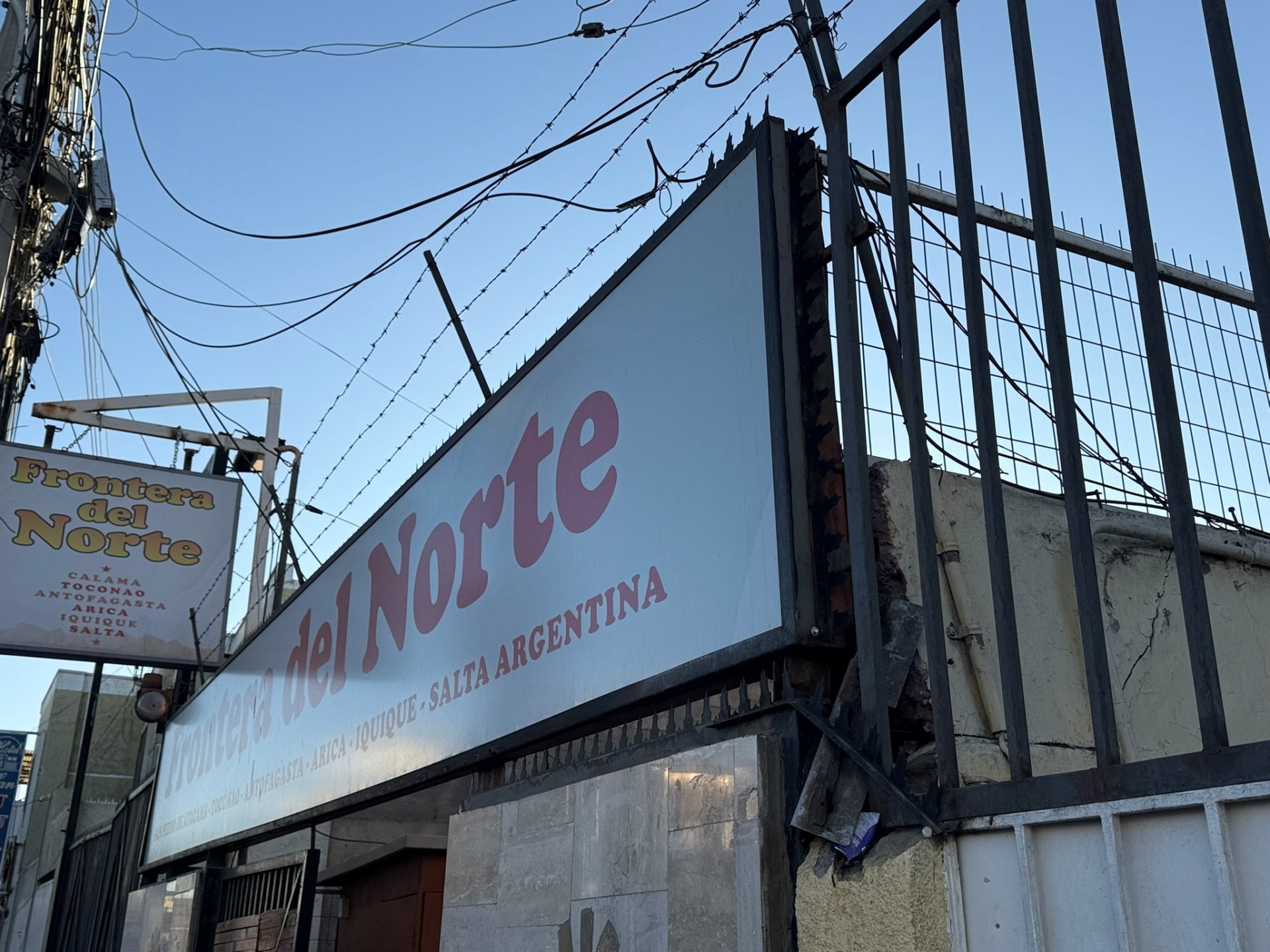 玻利維亞 Uyuni 經 Ollagüe 入境智利攻略|Hito Cajón 之外的替代路線(含 Calama 轉車 阿卡塔馬交通) - 第22張圖 玻利維亞 Uyuni 經 Ollagüe 入境智利攻略|Hito Cajón 之外的替代路線(含 Calama 轉車 阿卡塔馬交通)