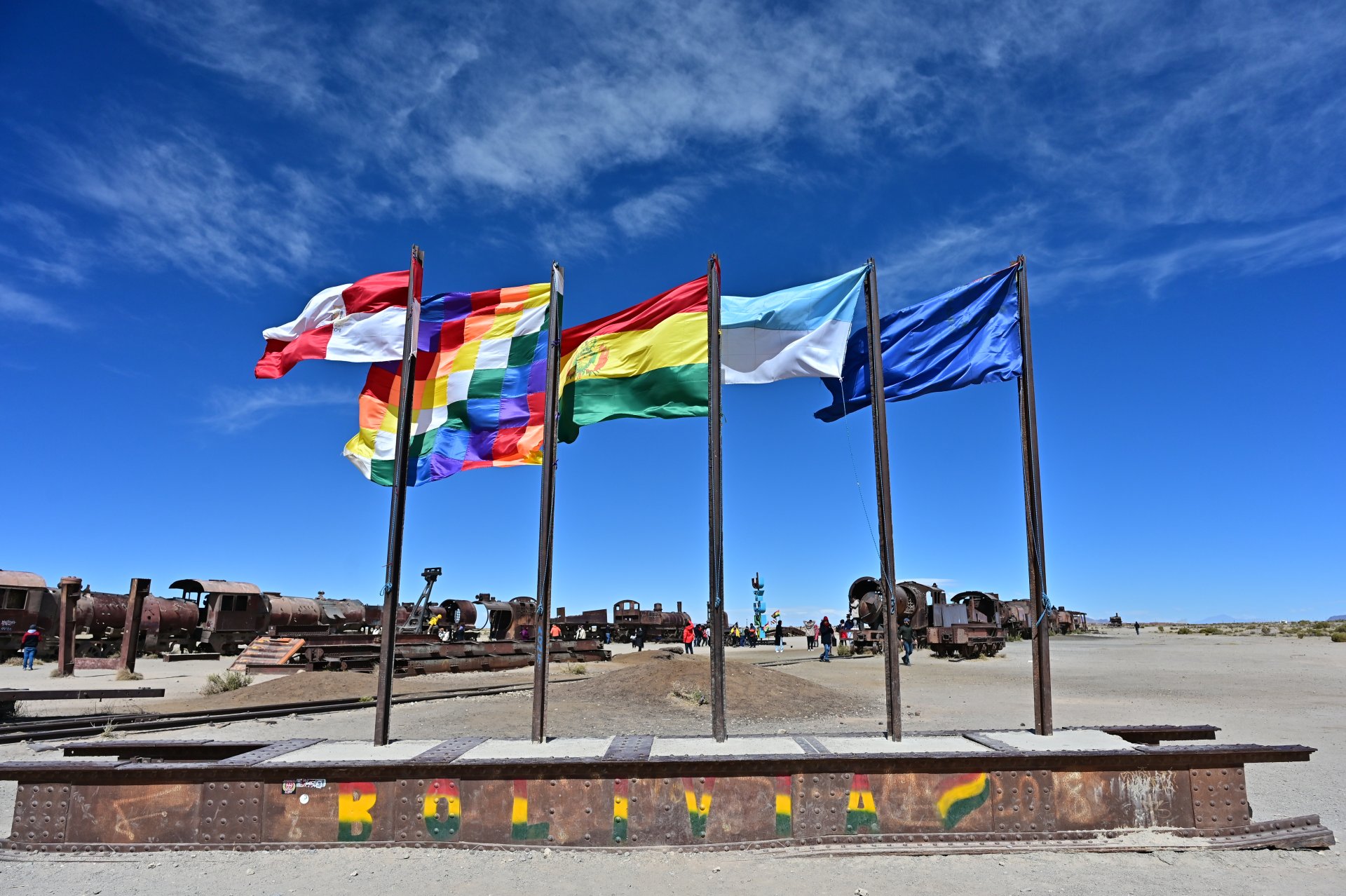 玻利維亞。Uyuni 烏尤尼鹽湖三日團到阿塔卡馬 Atacama超完整攻略！路線介紹、旅行社選擇、注意事項