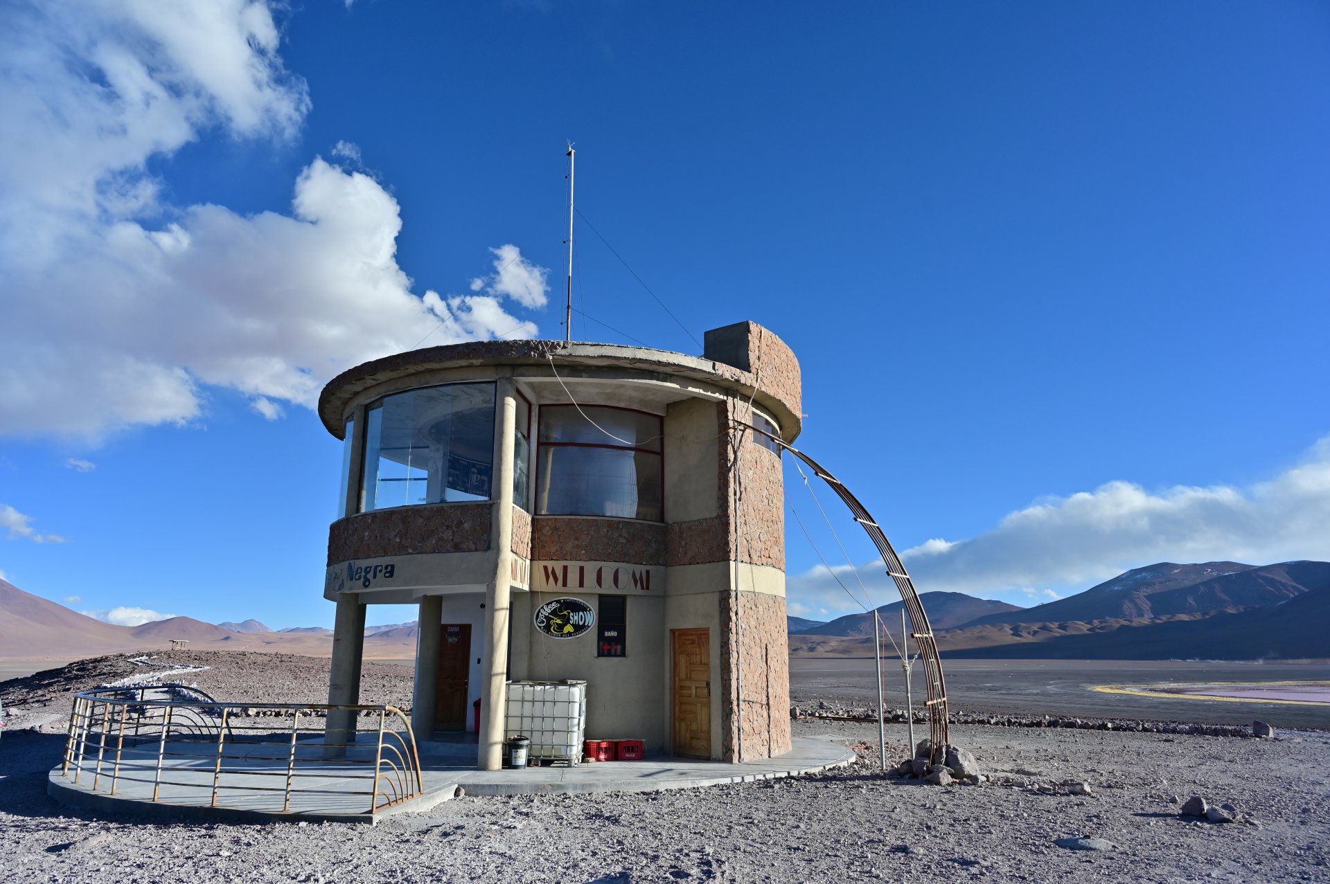 玻利維亞。Uyuni 烏尤尼鹽湖三日團到阿塔卡馬 Atacama超完整攻略！路線介紹、旅行社選擇、注意事項